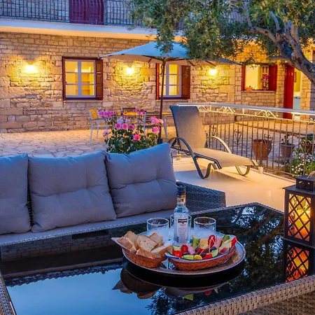 فيلة Romanatika House By Paxosretreats Kagkatika